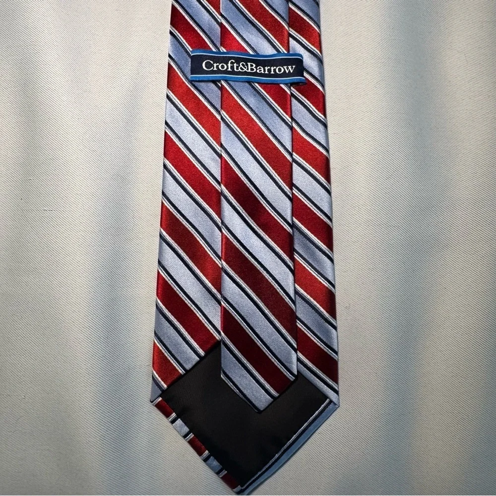 Croft & Barrow Silk Tie Red and Light Blue Striped preppy, formal, office